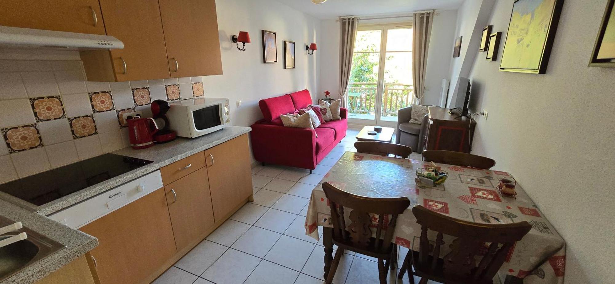 Le Petit Nid Apartment *